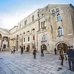 Апартаменты Grisogono Palace Heritage